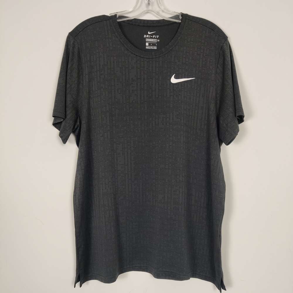 Nike Dri-FIT Black Patterned Athletic T-Shirt Large Set of Two T-shirts Gorpcore